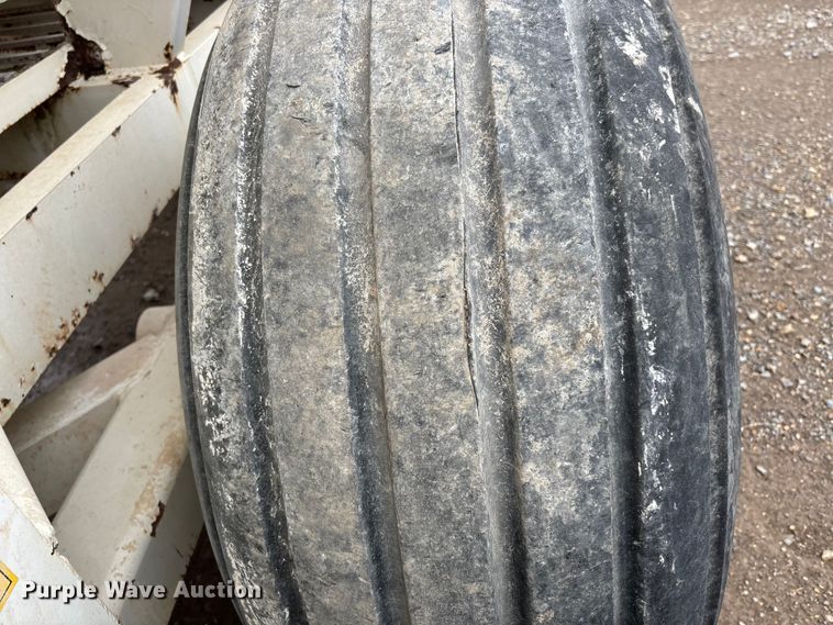 image for item DW7295 Stoltz TV3WH16HX site spreader