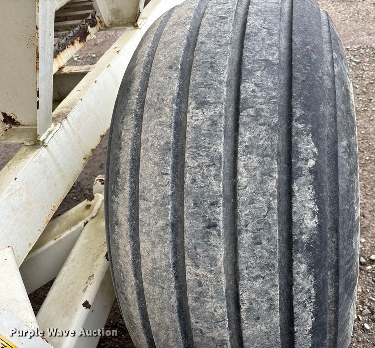 image for item DW7295 Stoltz TV3WH16HX site spreader