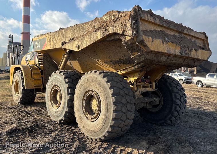 image for item DW7296 2005 Caterpillar 740 articulated haul truck
