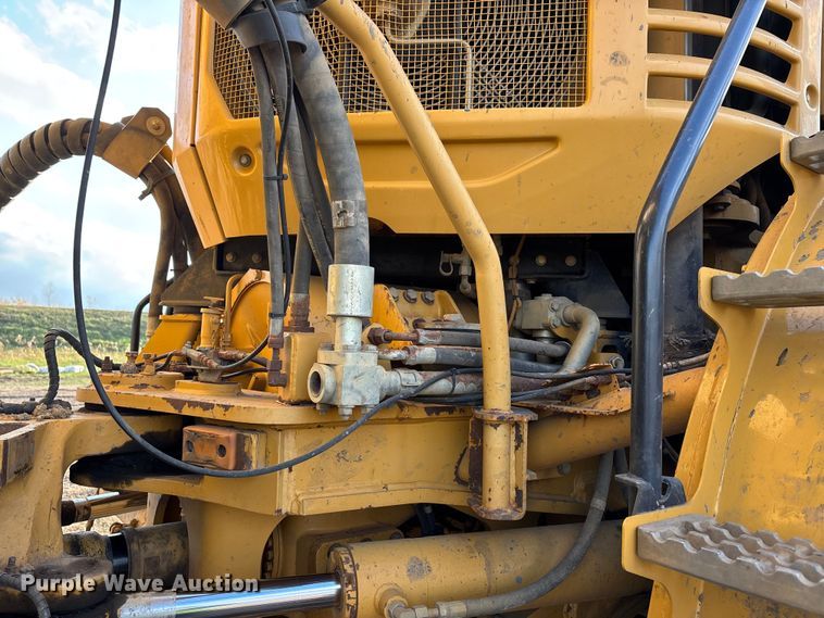 image for item DW7296 2005 Caterpillar 740 articulated haul truck
