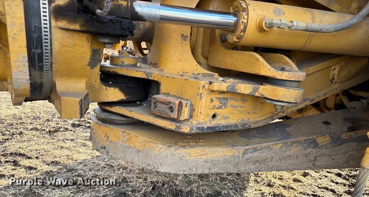 image for item DW7296 2005 Caterpillar 740 articulated haul truck