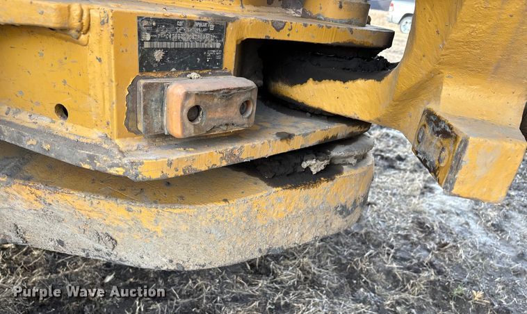 image for item DW7296 2005 Caterpillar 740 articulated haul truck