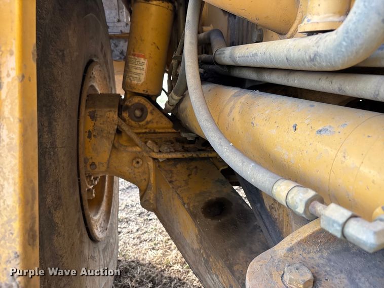 image for item DW7296 2005 Caterpillar 740 articulated haul truck