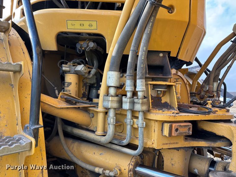 image for item DW7296 2005 Caterpillar 740 articulated haul truck
