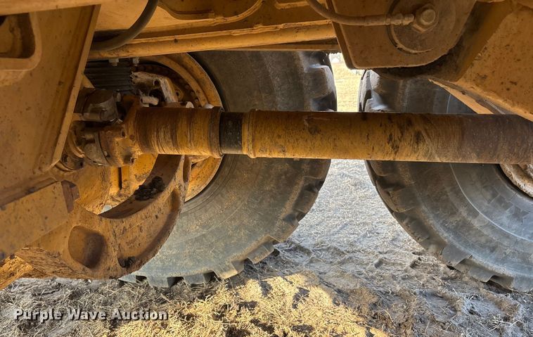 image for item DW7296 2005 Caterpillar 740 articulated haul truck