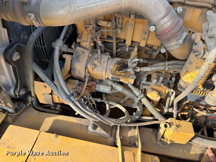 image for item DW7296 2005 Caterpillar 740 articulated haul truck