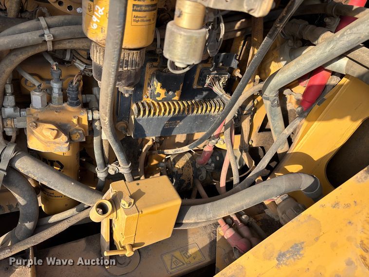 image for item DW7296 2005 Caterpillar 740 articulated haul truck