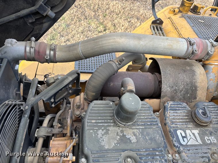 image for item DW7296 2005 Caterpillar 740 articulated haul truck