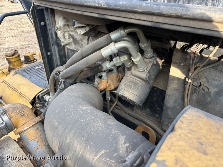 image for item DW7296 2005 Caterpillar 740 articulated haul truck