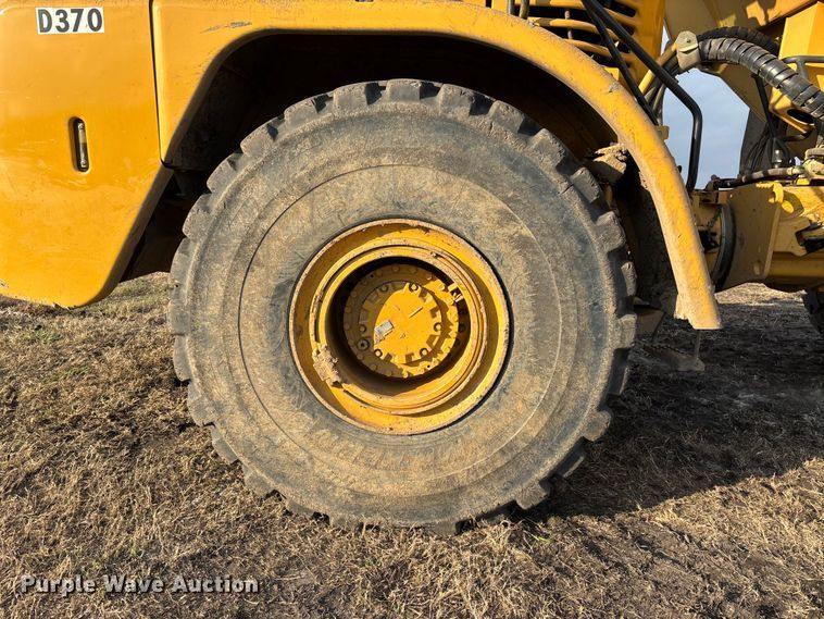 image for item DW7296 2005 Caterpillar 740 articulated haul truck