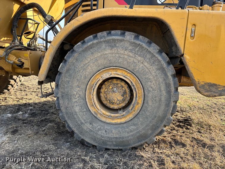 image for item DW7296 2005 Caterpillar 740 articulated haul truck