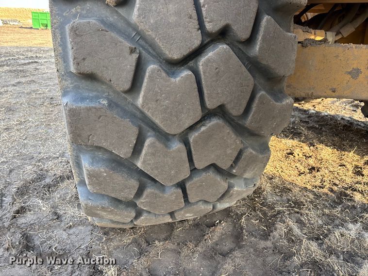 image for item DW7296 2005 Caterpillar 740 articulated haul truck