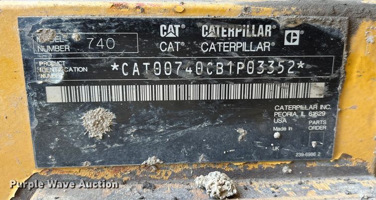 image for item DW7296 2005 Caterpillar 740 articulated haul truck