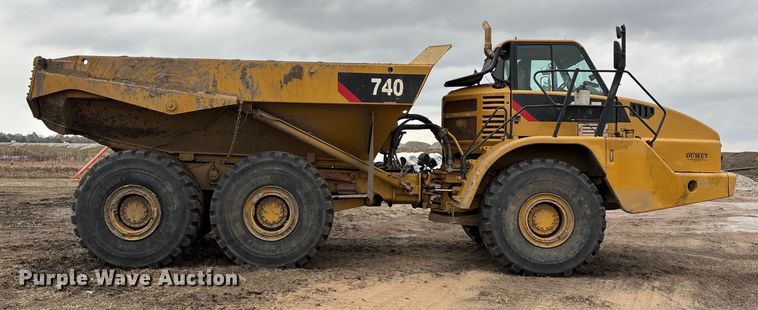 image for item DW7297 2009 Caterpillar 740 articulated haul truck