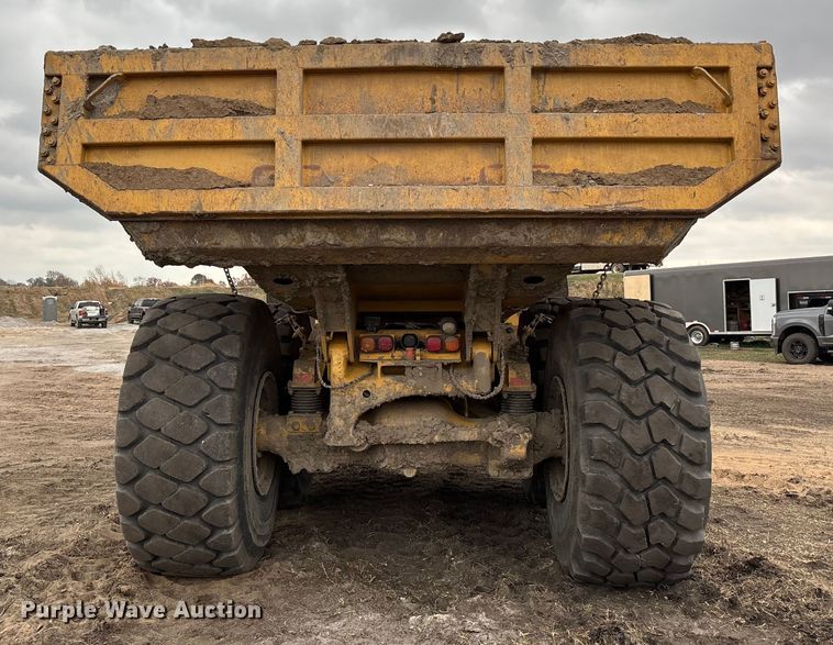 image for item DW7297 2009 Caterpillar 740 articulated haul truck