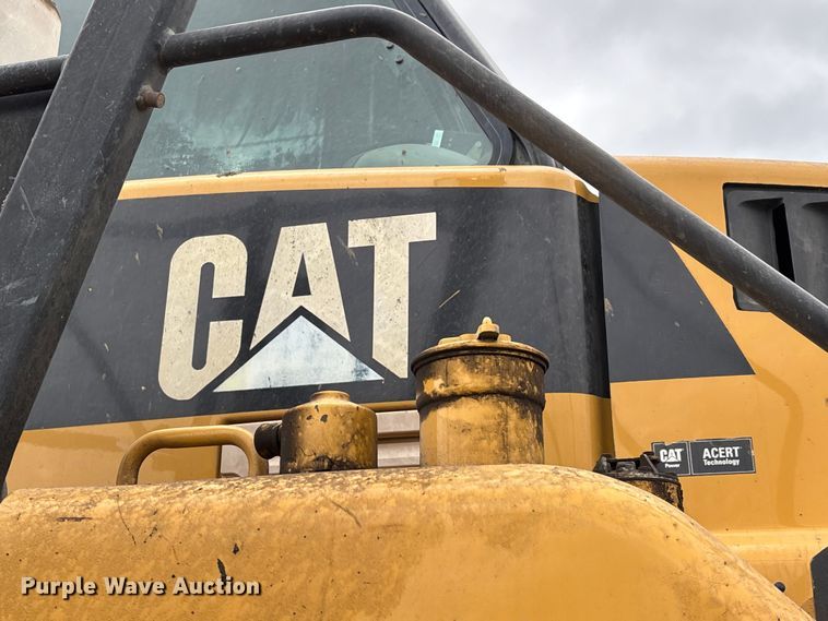 image for item DW7297 2009 Caterpillar 740 articulated haul truck