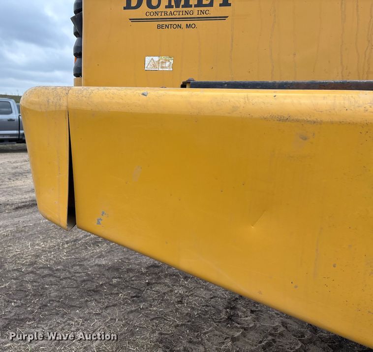 image for item DW7297 2009 Caterpillar 740 articulated haul truck