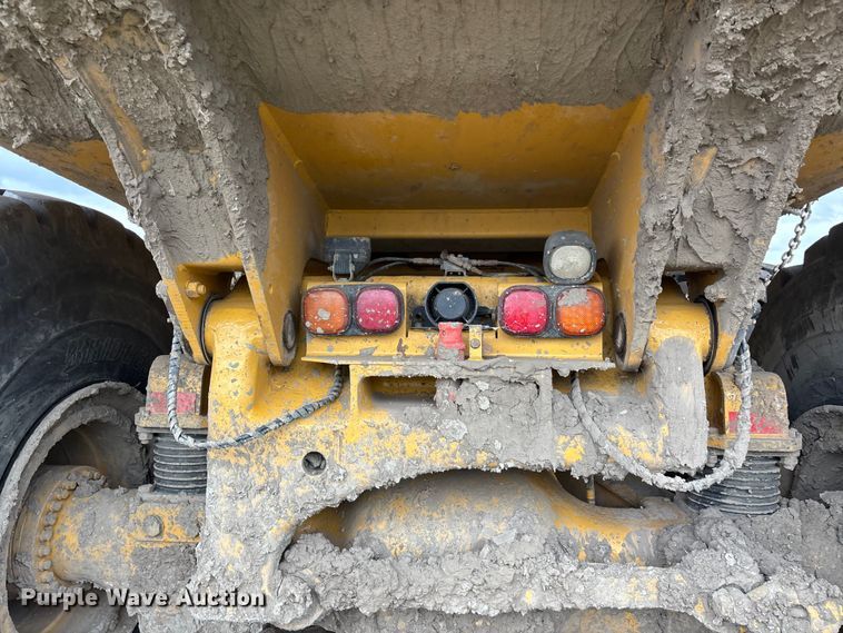 image for item DW7297 2009 Caterpillar 740 articulated haul truck