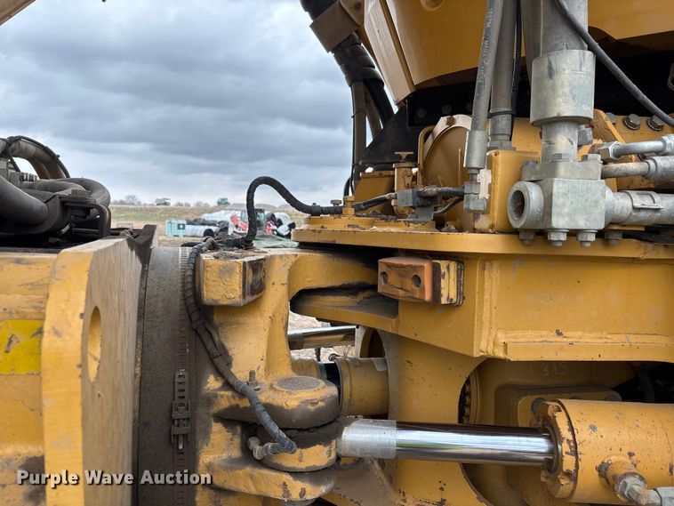 image for item DW7297 2009 Caterpillar 740 articulated haul truck