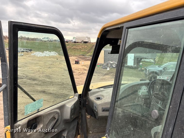 image for item DW7297 2009 Caterpillar 740 articulated haul truck