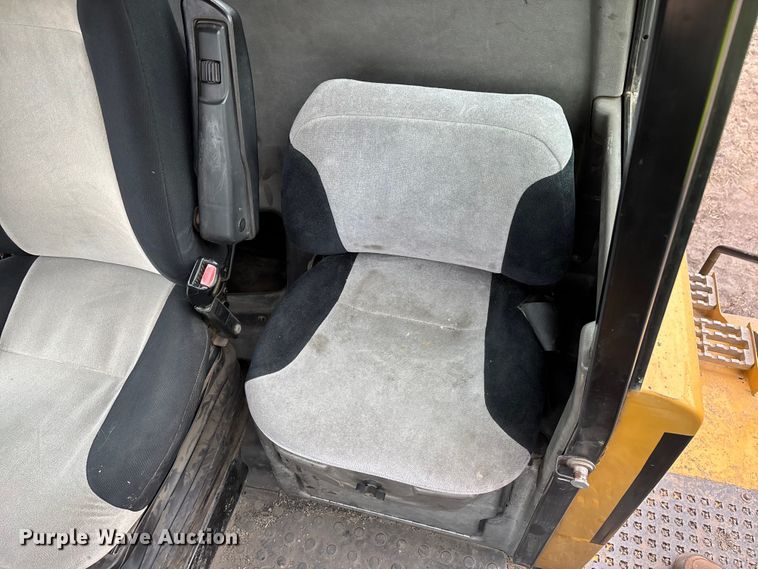 image for item DW7297 2009 Caterpillar 740 articulated haul truck