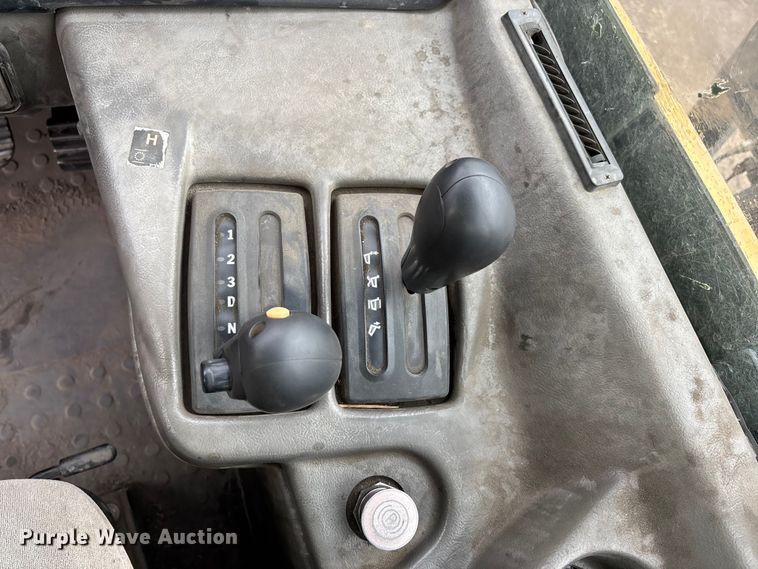 image for item DW7297 2009 Caterpillar 740 articulated haul truck