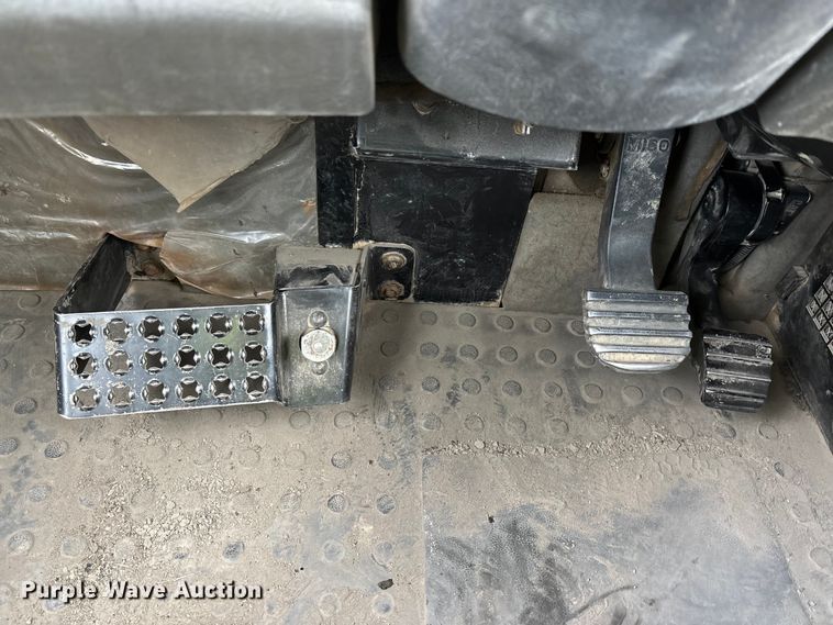 image for item DW7297 2009 Caterpillar 740 articulated haul truck