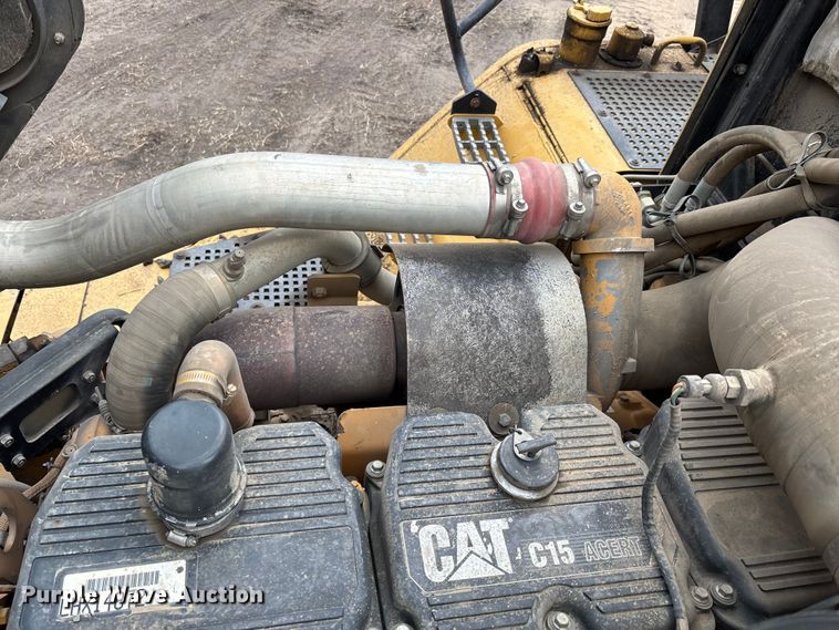 image for item DW7297 2009 Caterpillar 740 articulated haul truck