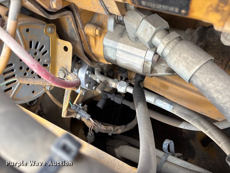 image for item DW7297 2009 Caterpillar 740 articulated haul truck