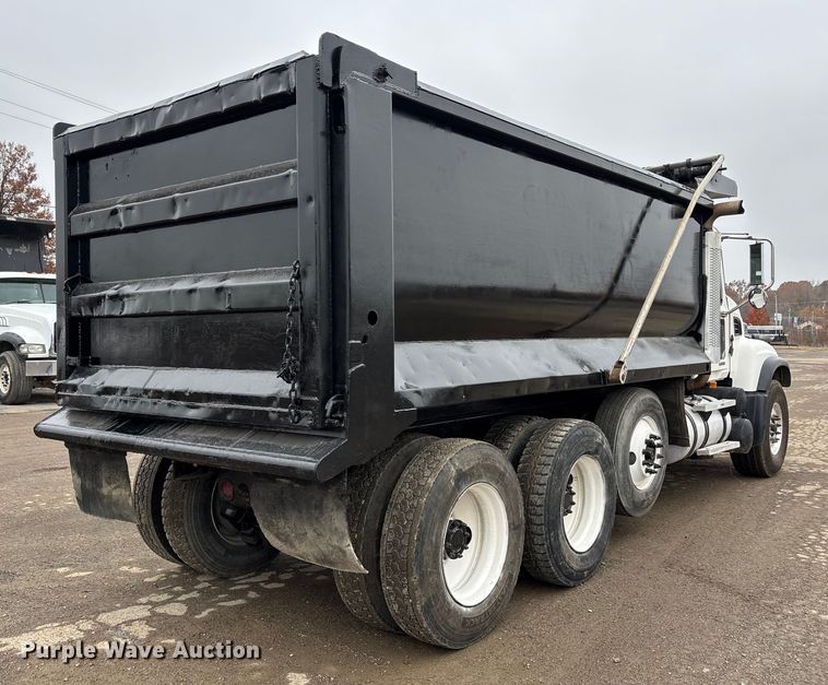 image for item DW7306 2005 Mack Granite CV713 dump truck