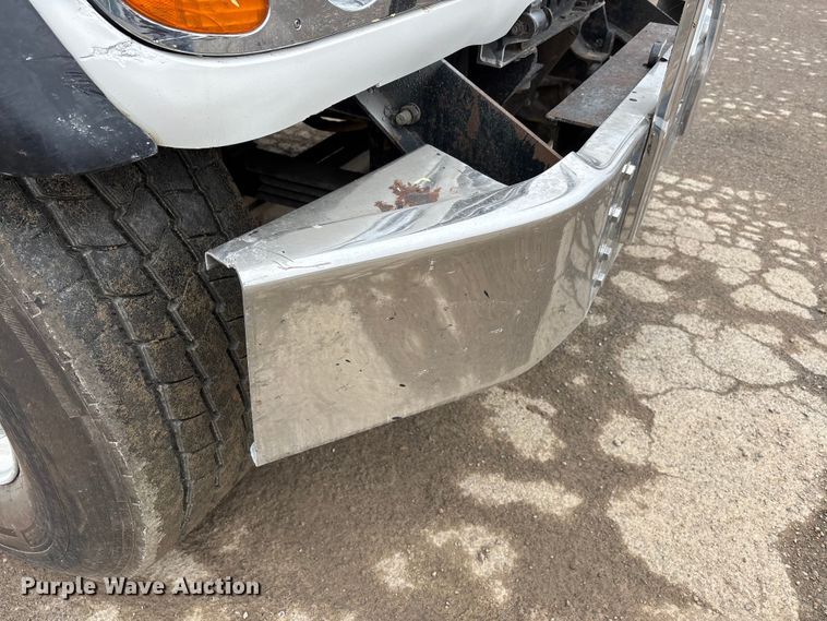 image for item DW7306 2005 Mack Granite CV713 dump truck