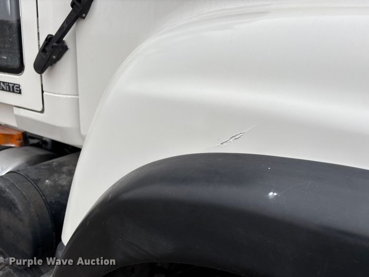 image for item DW7306 2005 Mack Granite CV713 dump truck