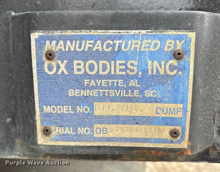 image for item DW7306 2005 Mack Granite CV713 dump truck