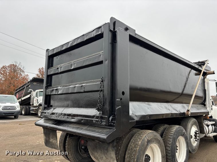 image for item DW7306 2005 Mack Granite CV713 dump truck