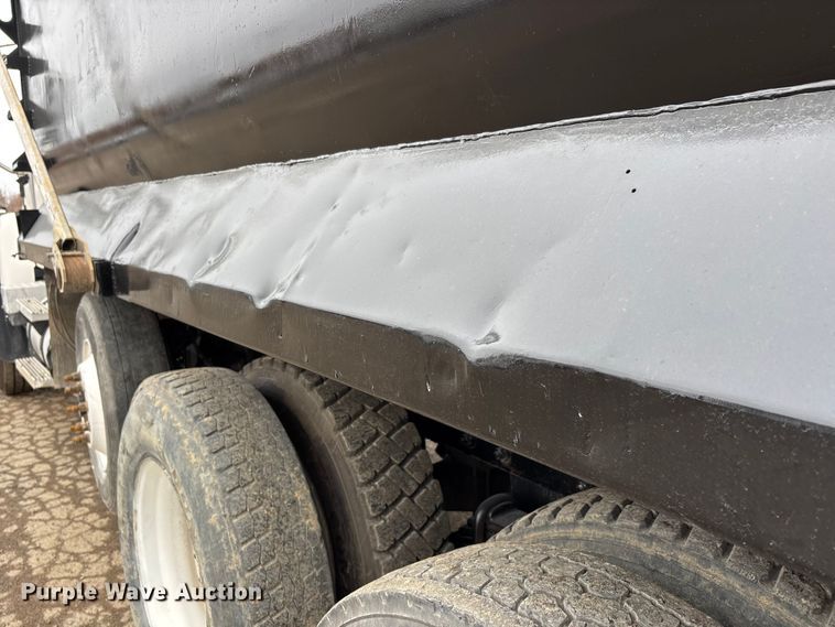 image for item DW7306 2005 Mack Granite CV713 dump truck