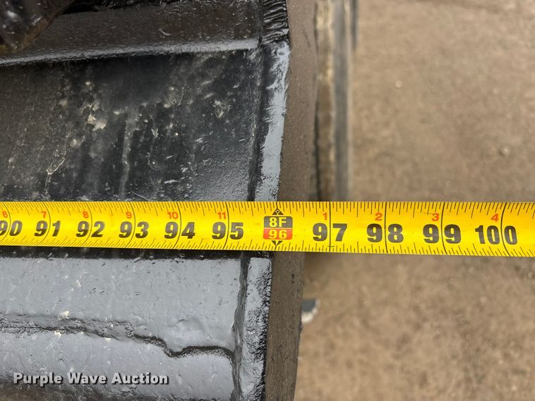 image for item DW7306 2005 Mack Granite CV713 dump truck