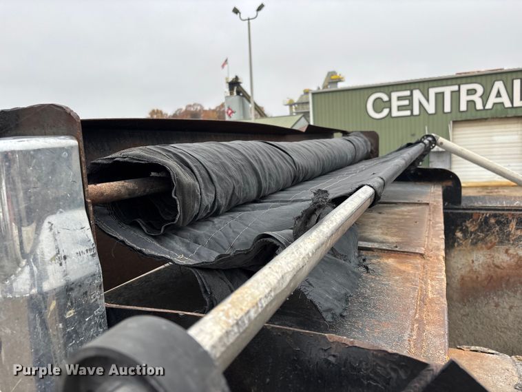 image for item DW7306 2005 Mack Granite CV713 dump truck