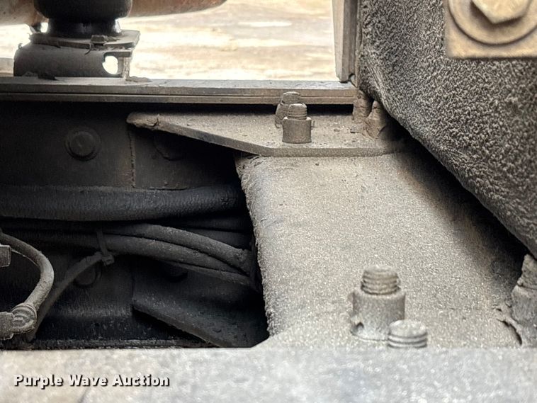 image for item DW7306 2005 Mack Granite CV713 dump truck