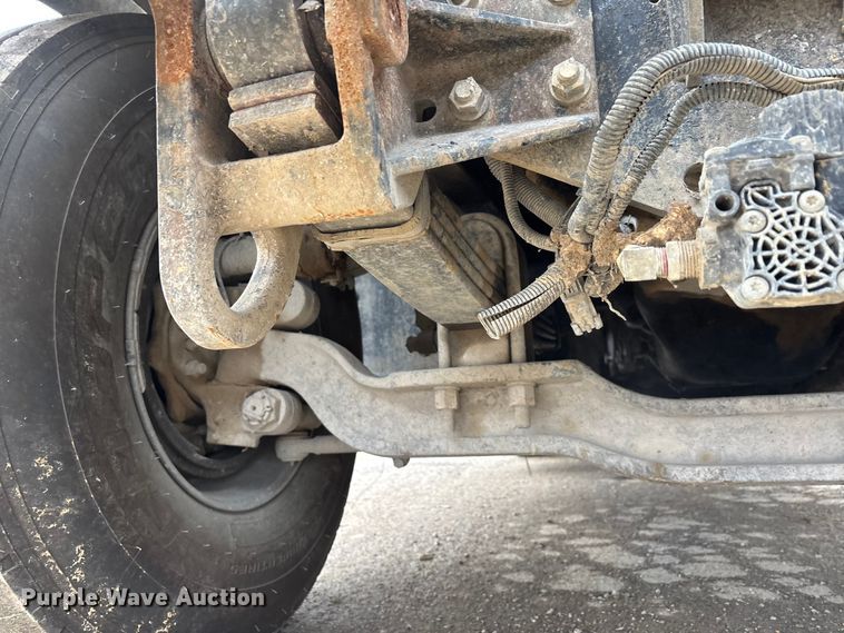 image for item DW7306 2005 Mack Granite CV713 dump truck