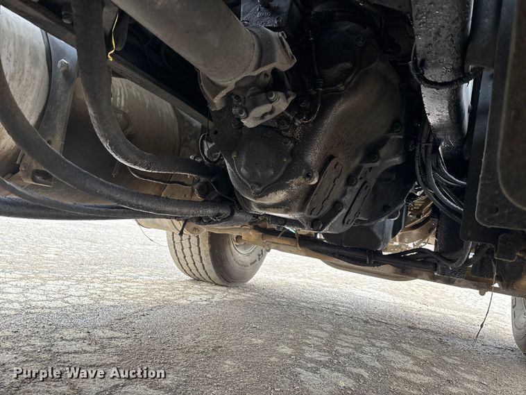 image for item DW7306 2005 Mack Granite CV713 dump truck