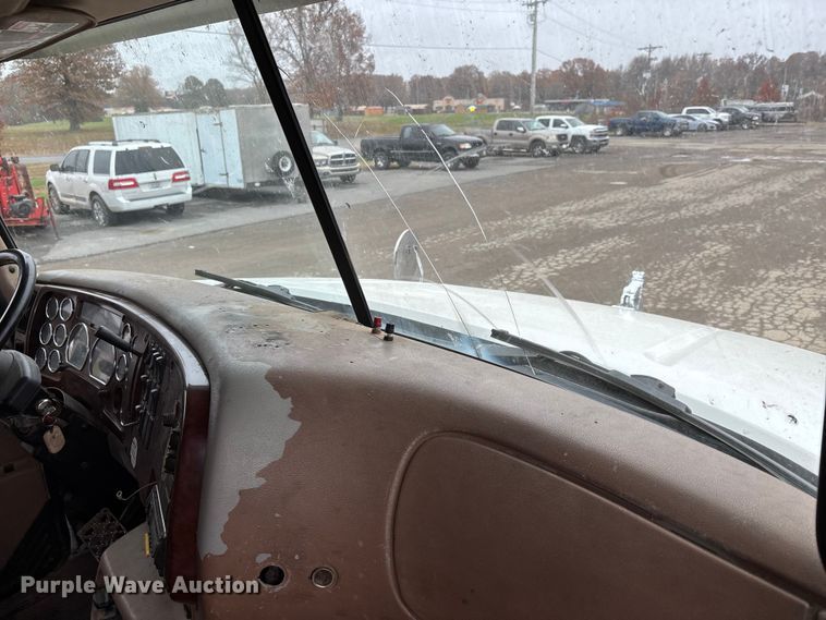 image for item DW7306 2005 Mack Granite CV713 dump truck