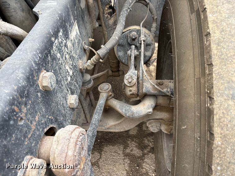 image for item DW7306 2005 Mack Granite CV713 dump truck