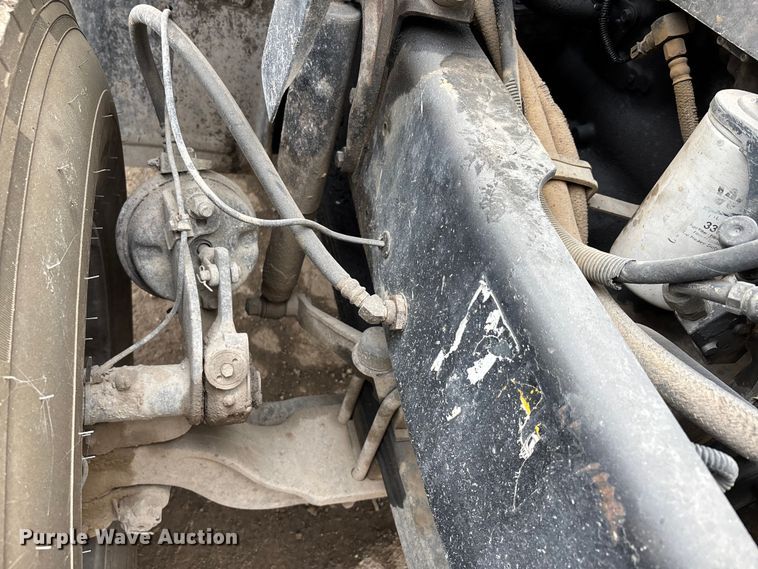 image for item DW7306 2005 Mack Granite CV713 dump truck