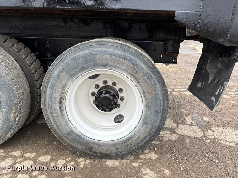 image for item DW7306 2005 Mack Granite CV713 dump truck