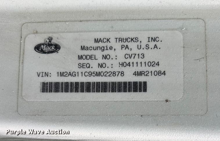 image for item DW7306 2005 Mack Granite CV713 dump truck