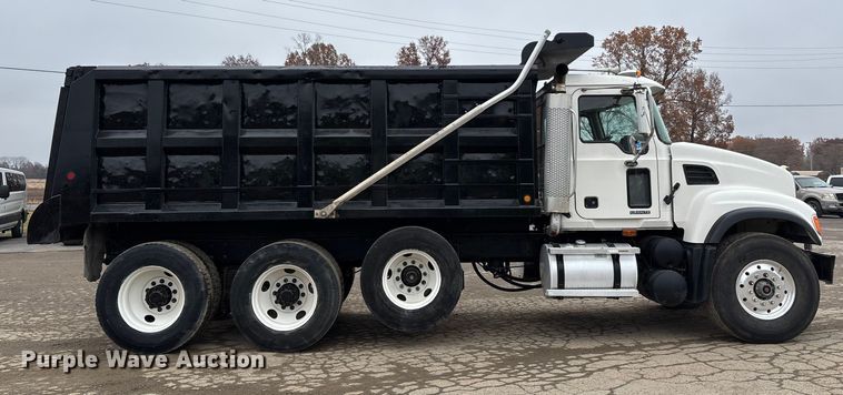 image for item DW7307 2006 Mack Granite CV713 dump truck