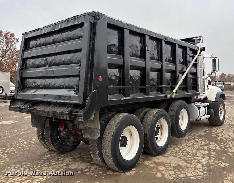 image for item DW7307 2006 Mack Granite CV713 dump truck