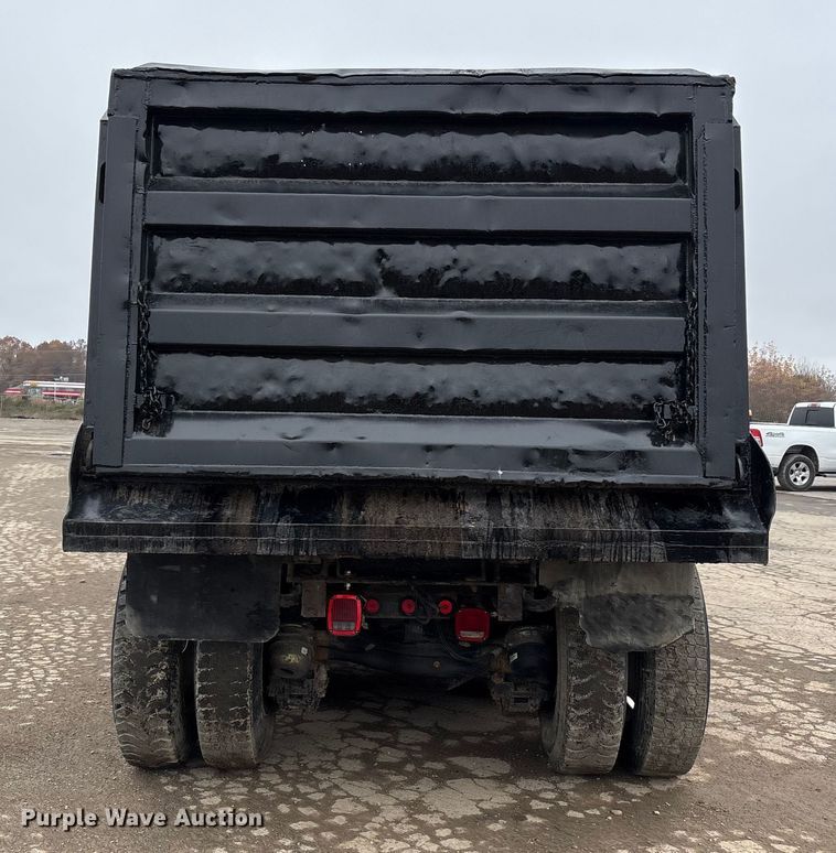 image for item DW7307 2006 Mack Granite CV713 dump truck