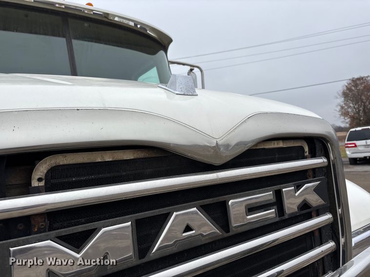 image for item DW7307 2006 Mack Granite CV713 dump truck