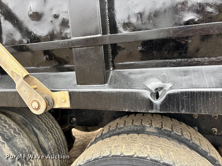 image for item DW7307 2006 Mack Granite CV713 dump truck